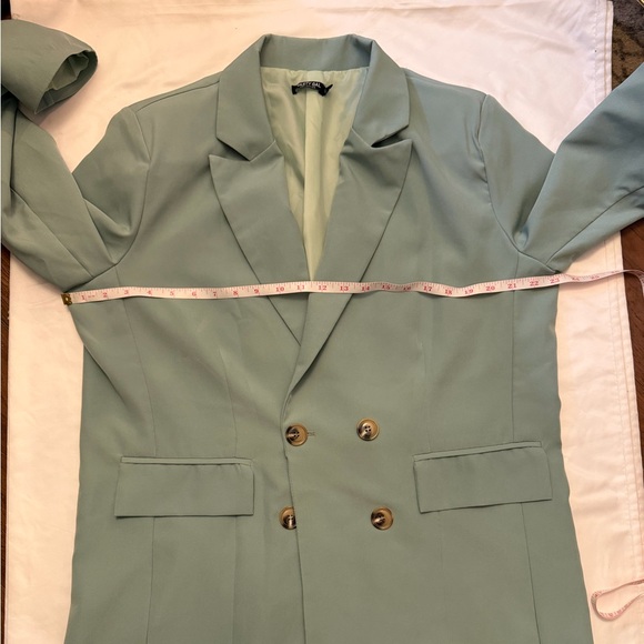 Nasty Gal size large mint green blazer - Picture 5 of 10